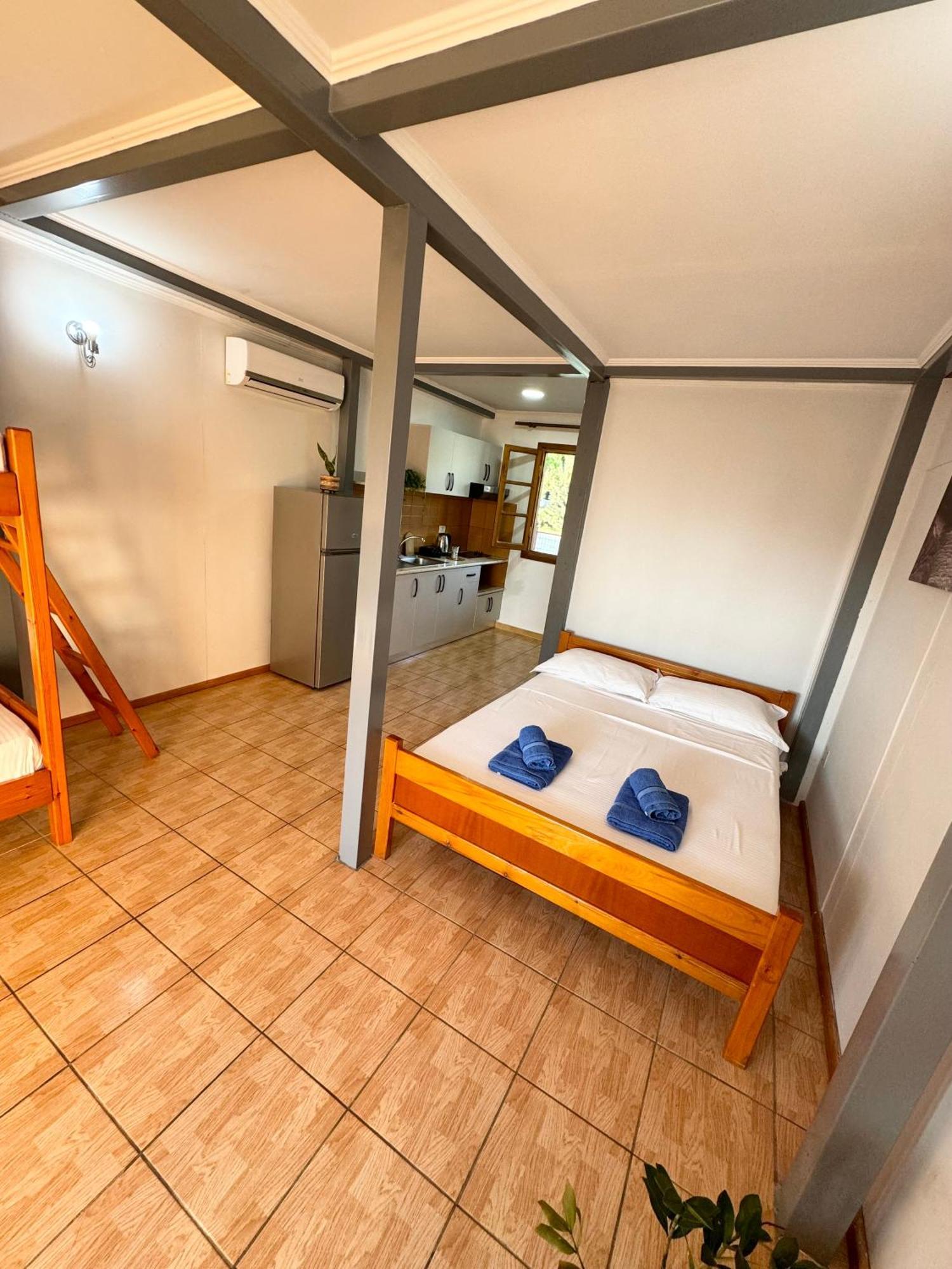 Guesthouse Rondo 希马拉 外观 照片